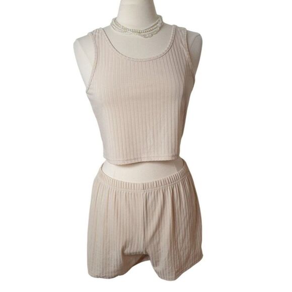 Womens Tank Top & Shorts Set L Beige Ribbed Lounge Casual Soft Stretch Summer - Picture 1 of 6